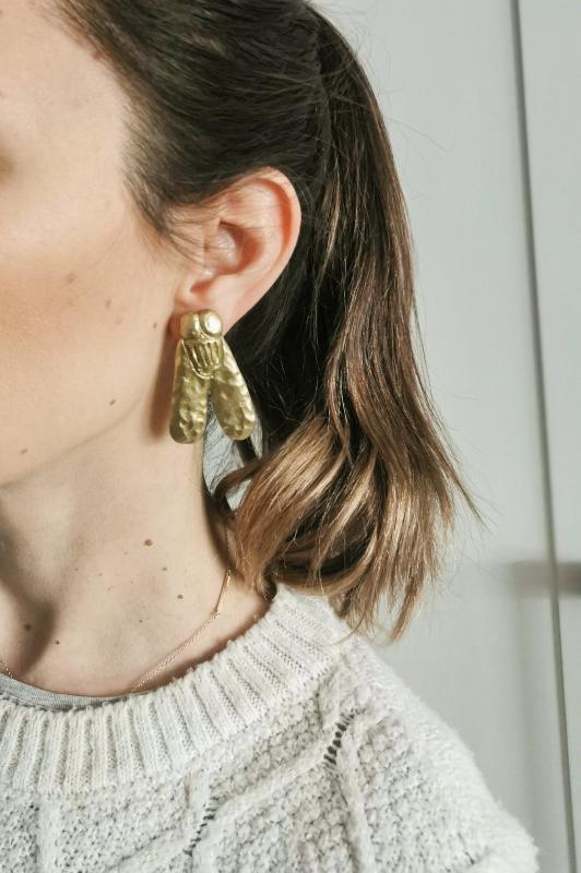 Egyptian Valor Medal Jewelry
Dra Abu el-Naga Earrings