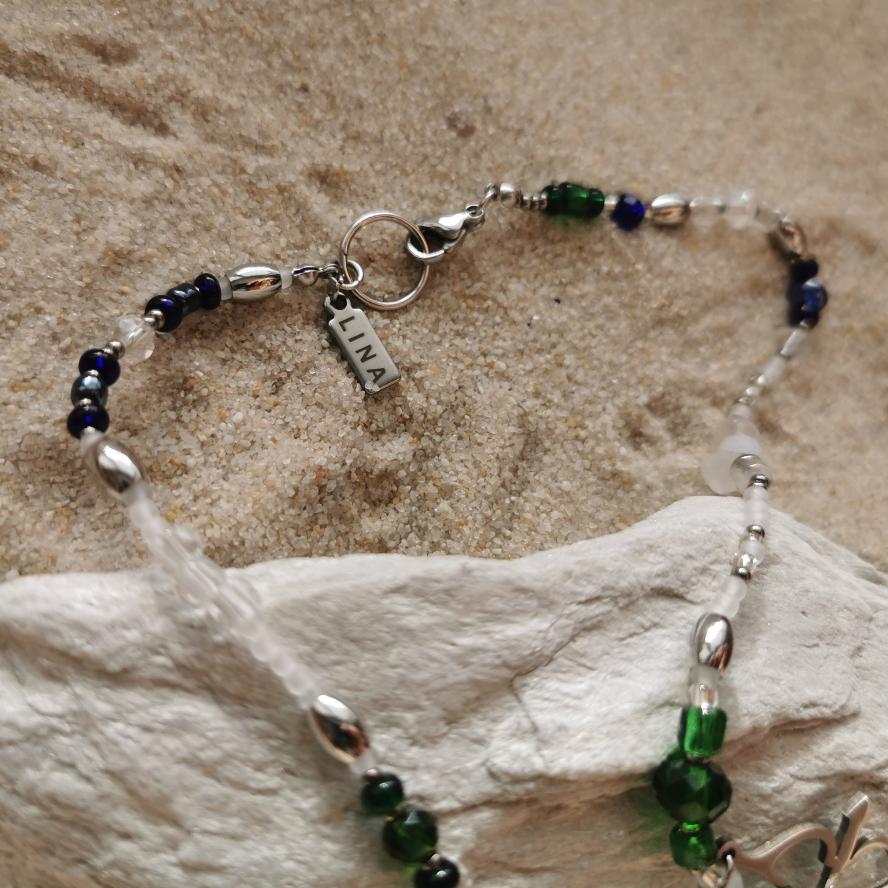 Naszyjnik z motywem bogini Artemidy, choker wykonany ze szklanych koralików i kamieni naturalnych, inspirowany mitologią grecką, boginią księżyca i natury