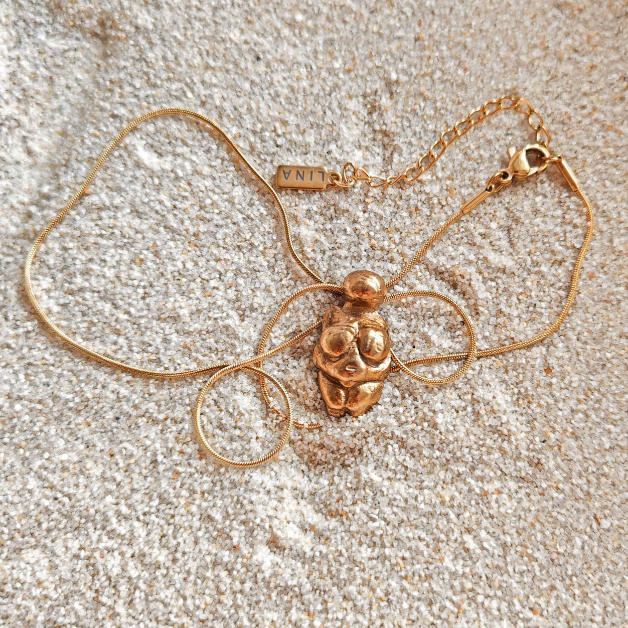 Venus Antiqua: Willendorf — naszyjnik