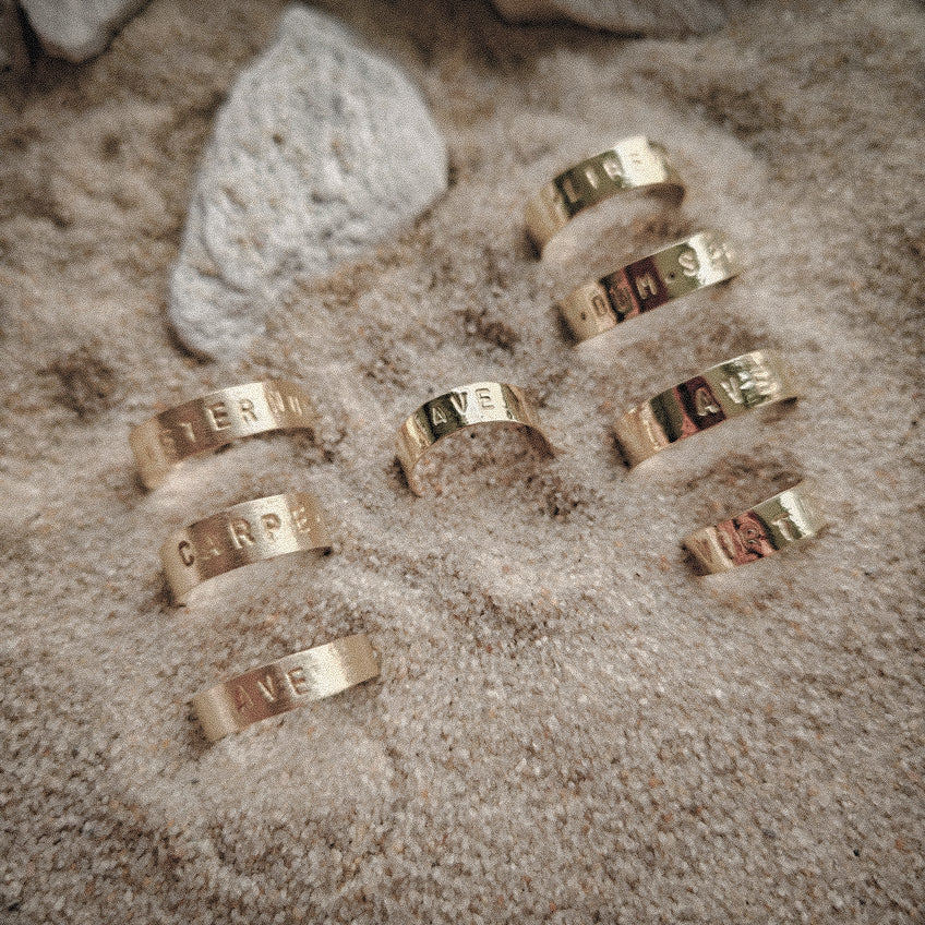 INSCRIPTIONES – CARPE DIEM Ring