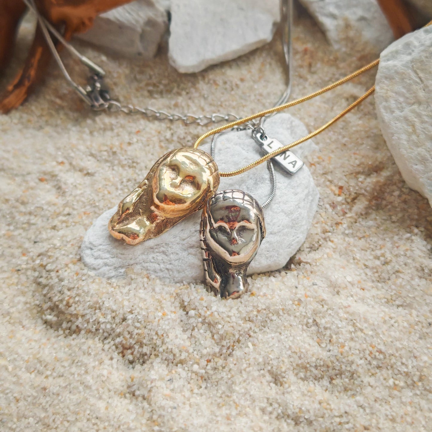 Venus Antiqua: Brassempouy — Necklace