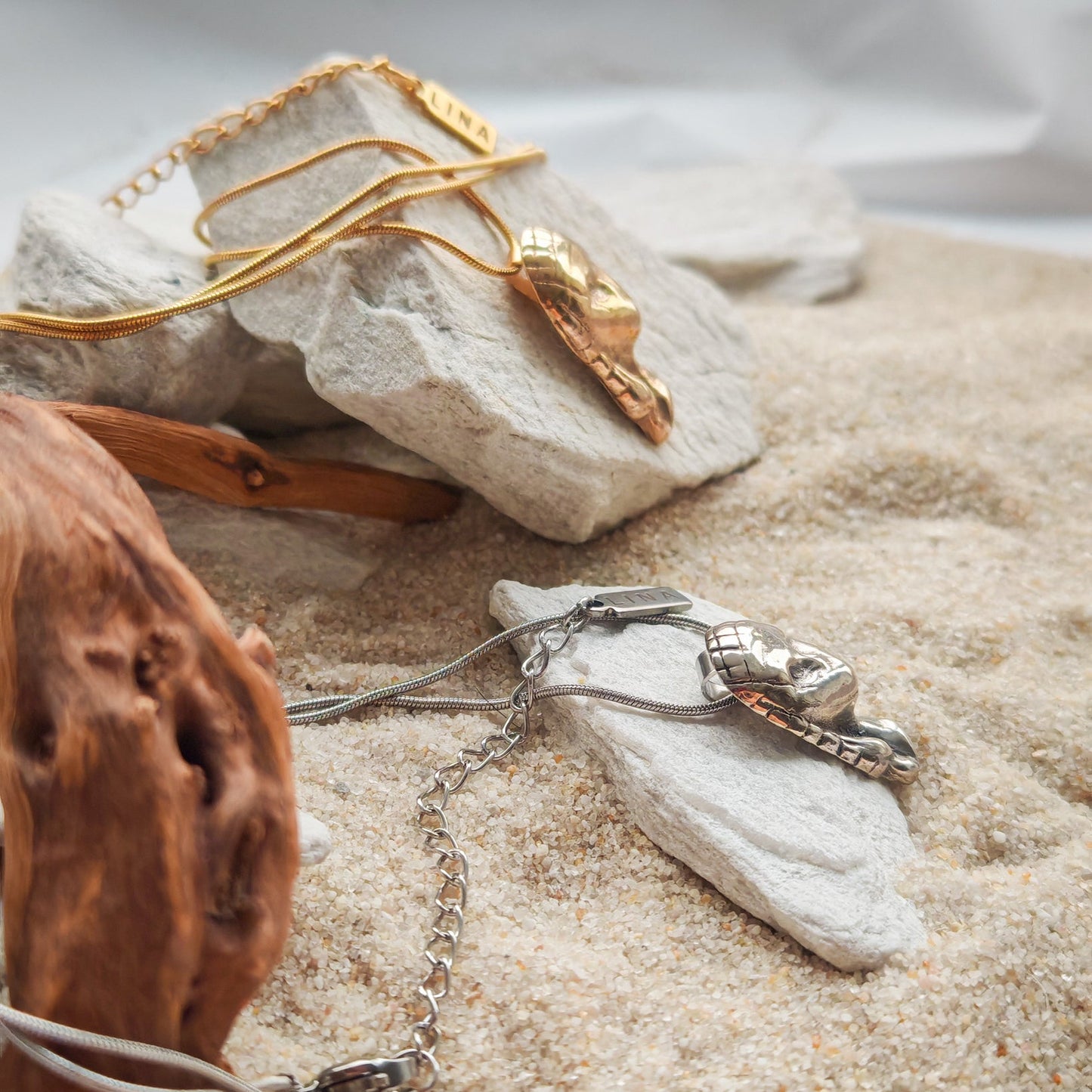 Venus Antiqua: Brassempouy — Necklace