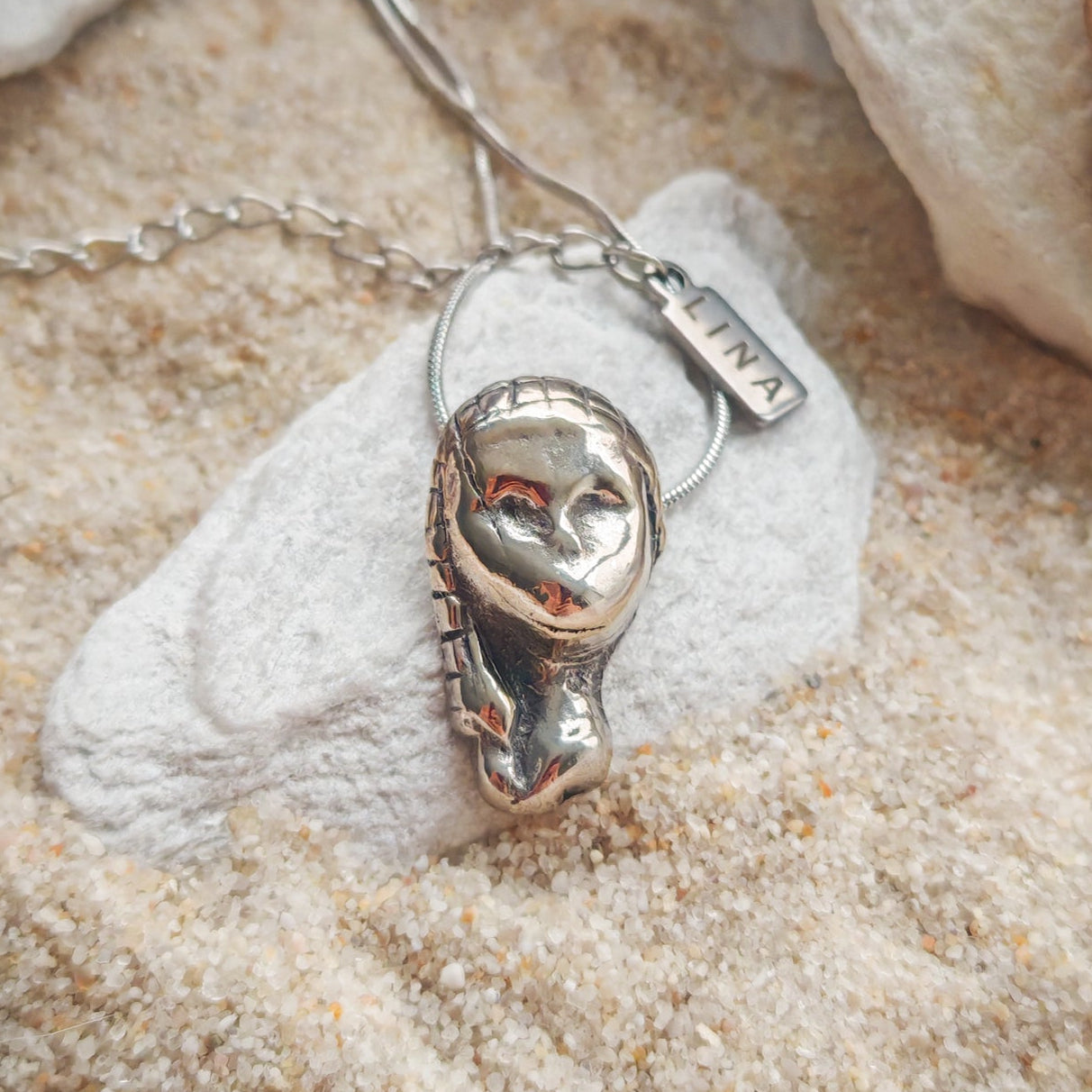 Venus Antiqua: Brassempouy — Necklace