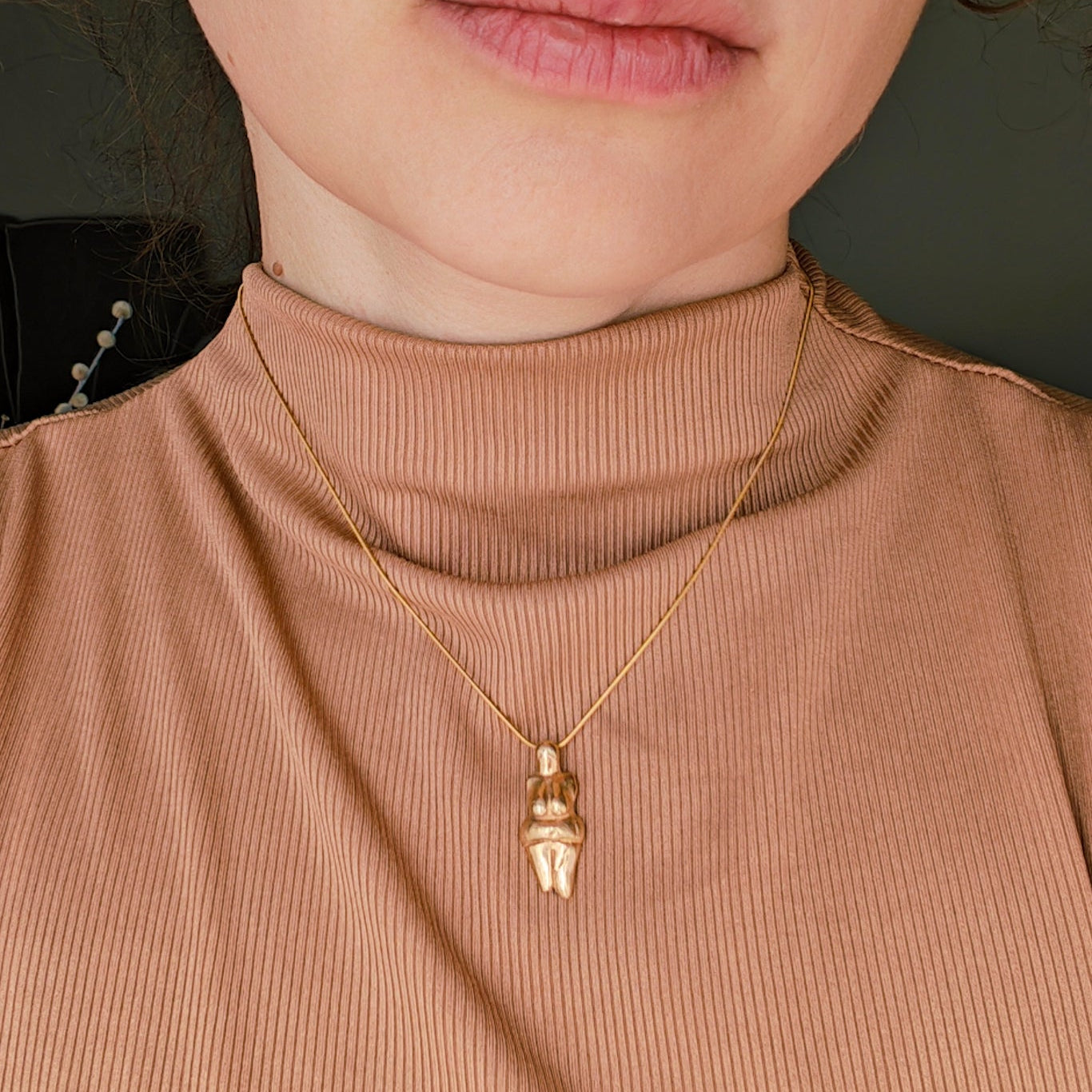 Venus Antiqua: Dolní Věstonice — Necklace