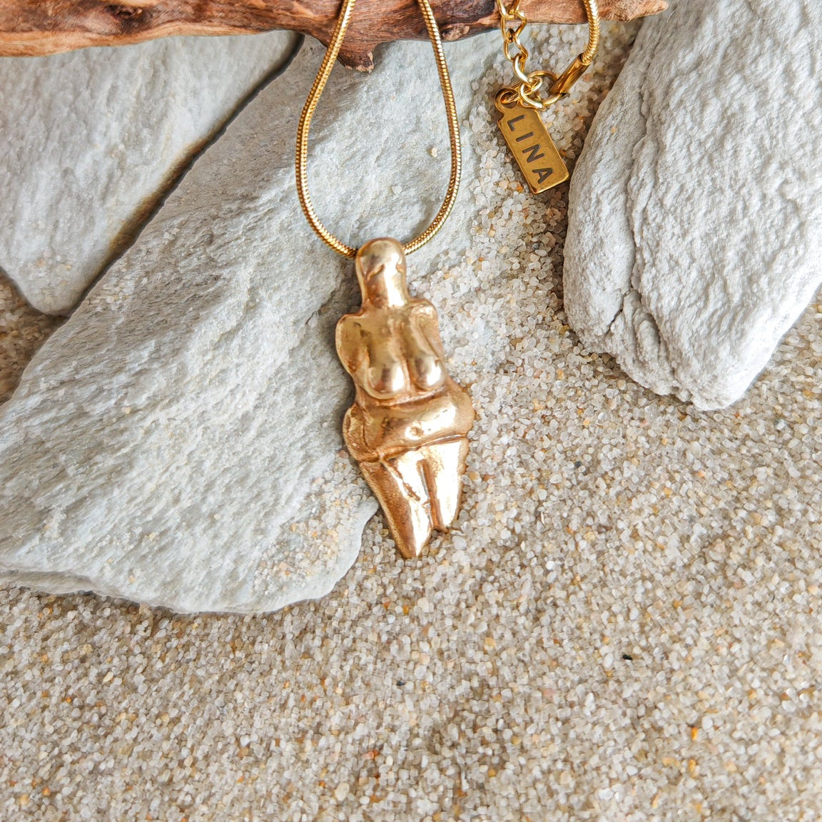 Venus Antiqua: Dolní Věstonice — Necklace